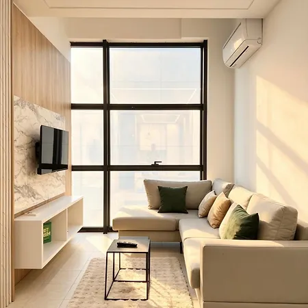 Modern 1br In Heart Of Private Parking Fast Wifi *