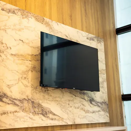 Modern 1br In Heart Of Private Parking Fast Wifi *